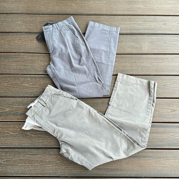 Men’s Banana Republic Bundle of Khakis Size 31x32 - Picture 1 of 11